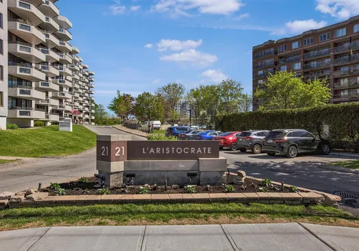 Condo à vendre - 21 Ch. du Bord-du-Lac-Lakeshore, App. 404, Pointe-Claire (Île de Montréal), H9S 5N3