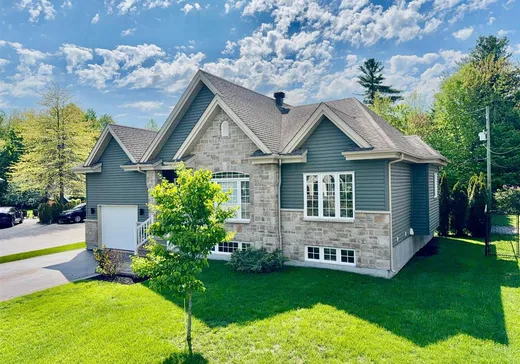 House for sale - 487 Rue Jérémie, Lachute, J8H 4N8