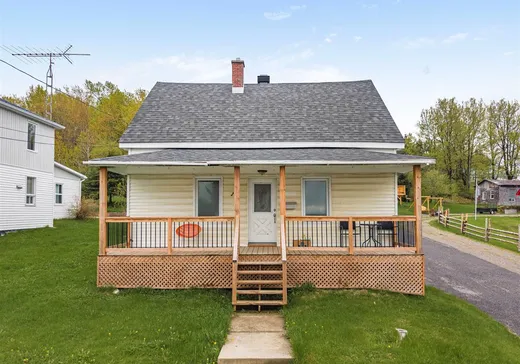 House for sale - 19 Rue Principale E., Notre-Dame-Des-Boies, J0B 2E0