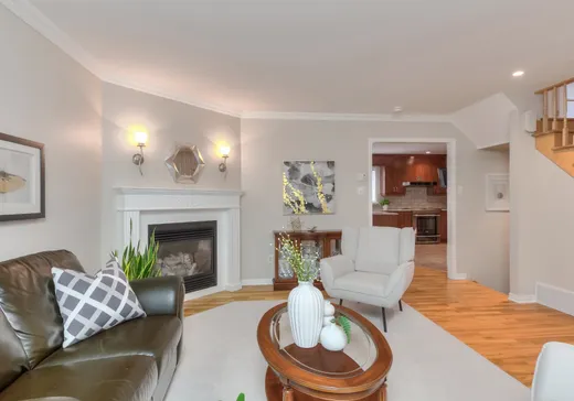 House for sale - 2575 Rue de Genève, Sainte-Julie, J3E 2K3