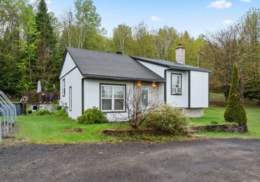 Maison à vendre - 100 Rue Martin, Ste-Émelie-de-l'Énergie, J0K 2K0