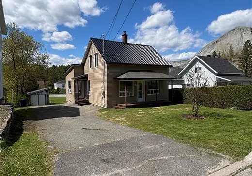 House for sale - 3827 Rue St-Denis, Thetford-Mines, G6G 5R5