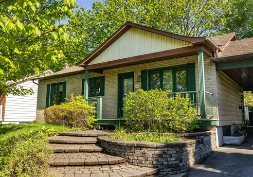 Bungalow à vendre - 2455 Boul. de Portland, Sherbrooke, J1J1V4