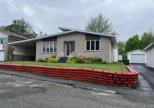 House for sale - 181 Rue Gagnon, Val des Sources, J1T 3E3