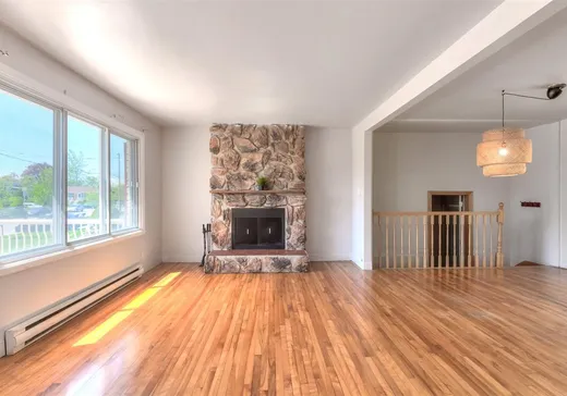 Maison à vendre - 353 61e Avenue, Laval (Chomedey), H7V 2E6