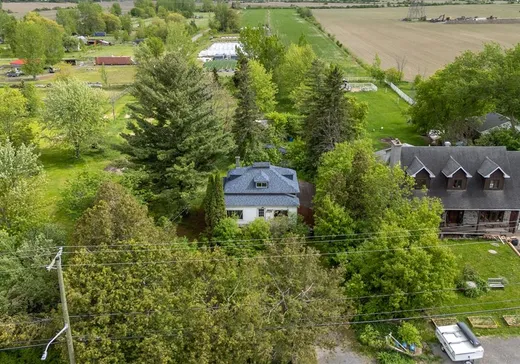 Maison à étages à vendre - 9730 Boul. des Mille-Îles, Laval (Saint-François), H7A4C6