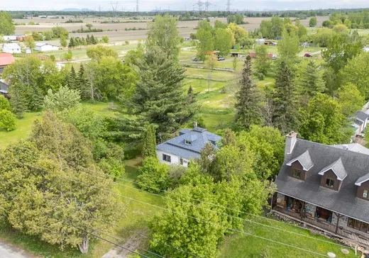 Maison à vendre - 9730 Boul. des Mille-Îles, Laval (Saint-François), H7A 4C6