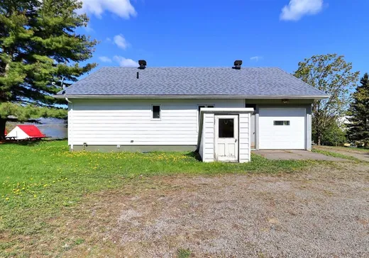 Maison à vendre - 2466 Ch. Royal, Sainte-Famille, G0A 3P0