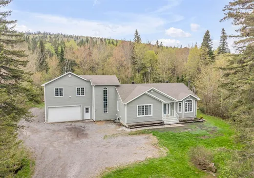 Bungalow à vendre - 130-130A Ch. du Moulin, Lac-Beauport, G3B0E2