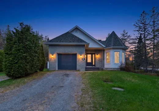 Maison à vendre - 2 Rue Mountain View, Shannon, G3S 1N7