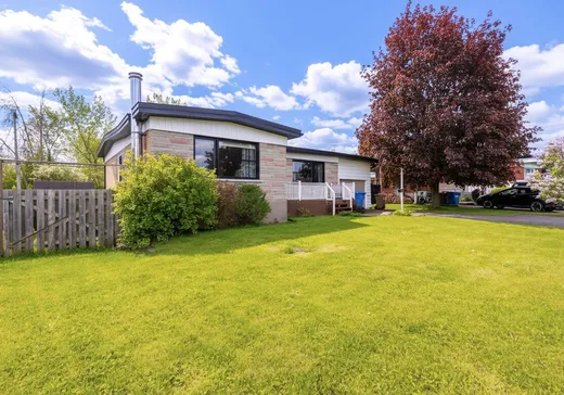 House for sale - 119 Rue St-Denis, Châteauguay, J6K 2C4