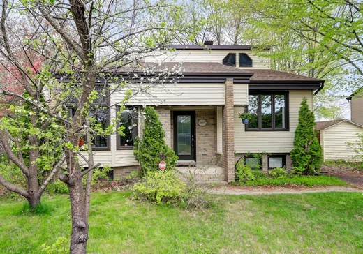 Maison à étages à vendre - 947 Rue de Touraine, Saint-Jérôme, J5L2L8