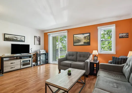 Condo à vendre - 10 Rue de l'Église, Longueuil, J4G1H9