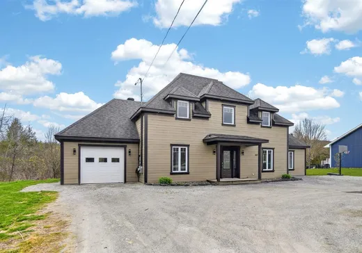 House for sale - 107 Rue St-Alphonse, Dudswell, J0B 1G0