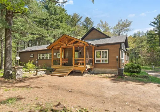 Bungalow for sale - 470 1er Rang N., Charette, G0X1E0