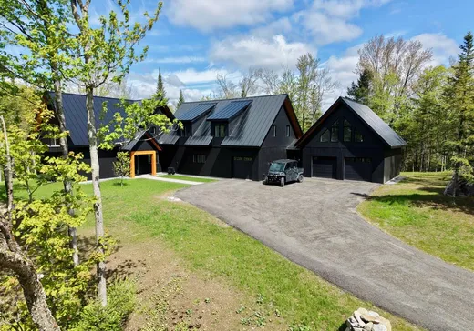 Maison à vendre - 207 Mtée du Val-de-Loire, St-Adolphe d'Howard, J0T 2B0