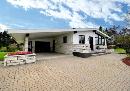 Bungalow for sale - 489 Rue du Bel-Air, Pohénégamook, G0L1J0
