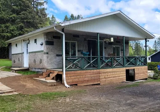 Bungalow à vendre - 7861 Av. Samuel N., Chertsey, J0K3K0