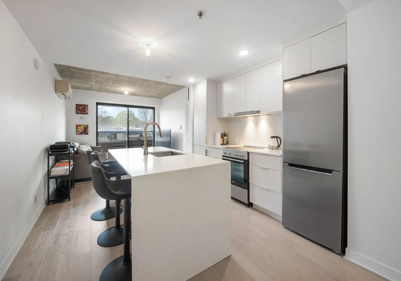 5227 Boul. Décarie — photo 1