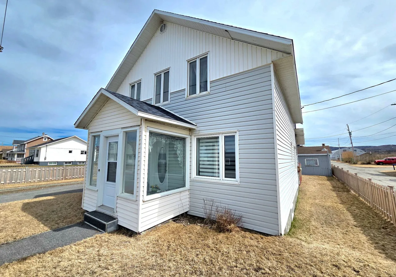 130 Rue Notre-Dame E. — photo 1
