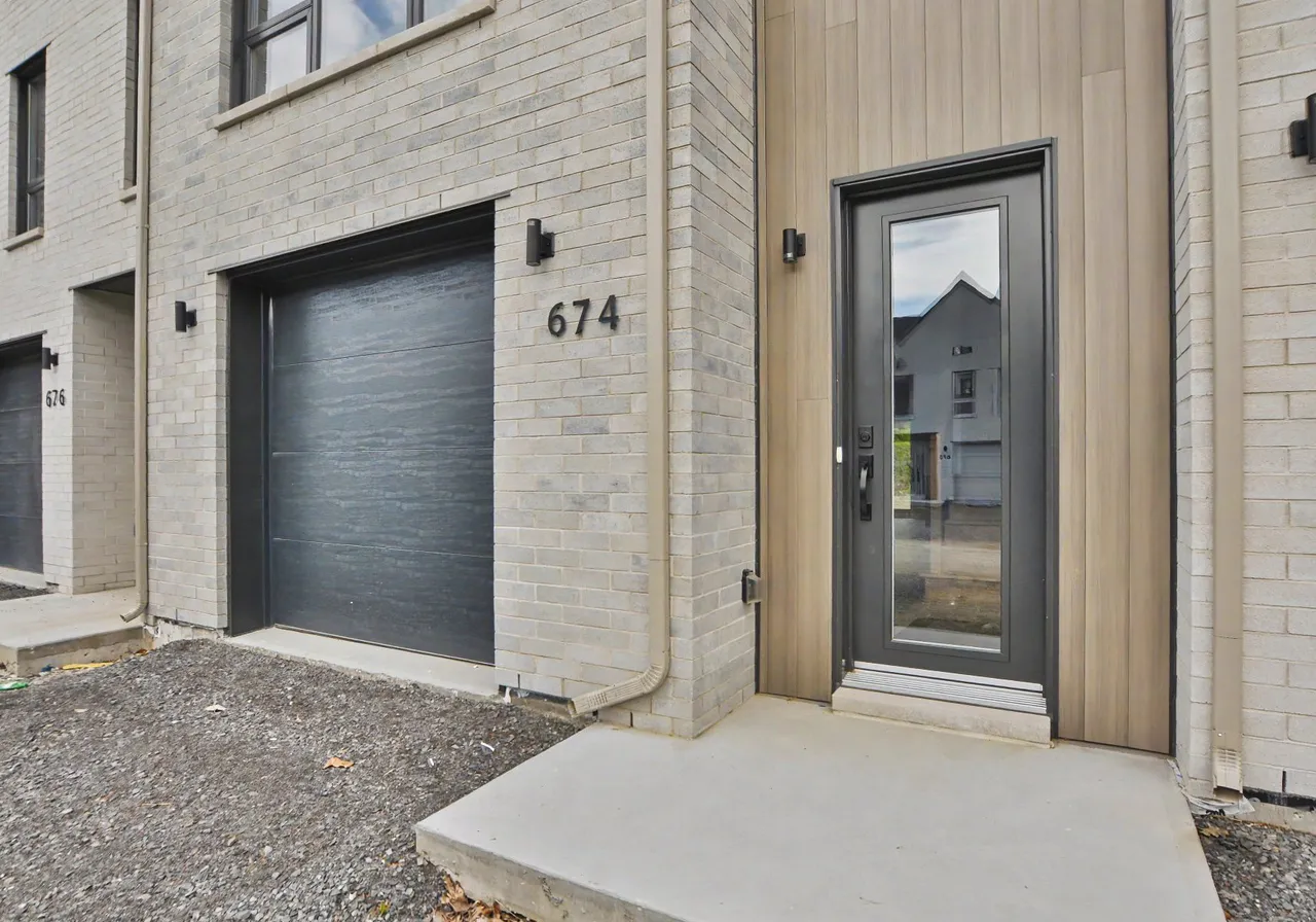 674 Rue Caron — photo 2