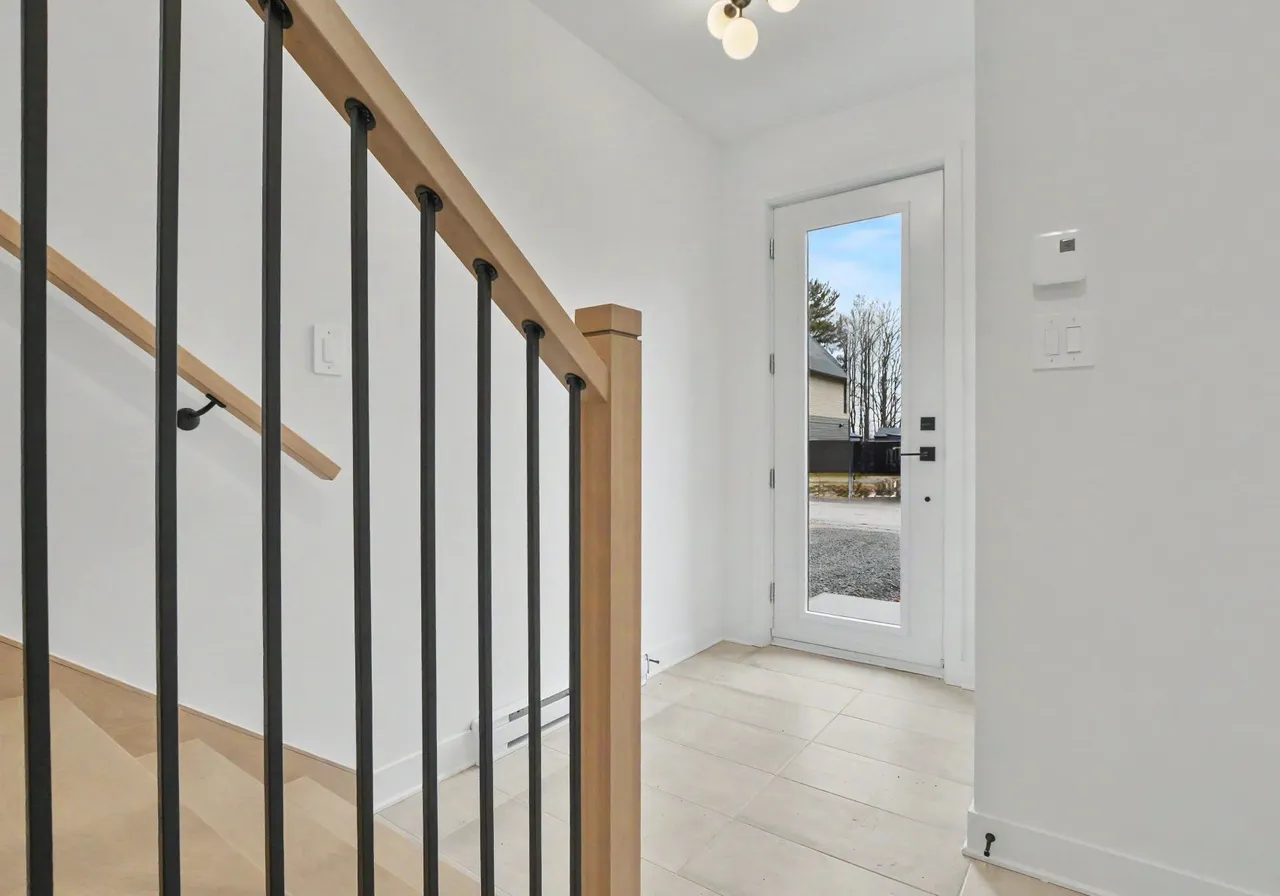 674 Rue Caron — photo 3