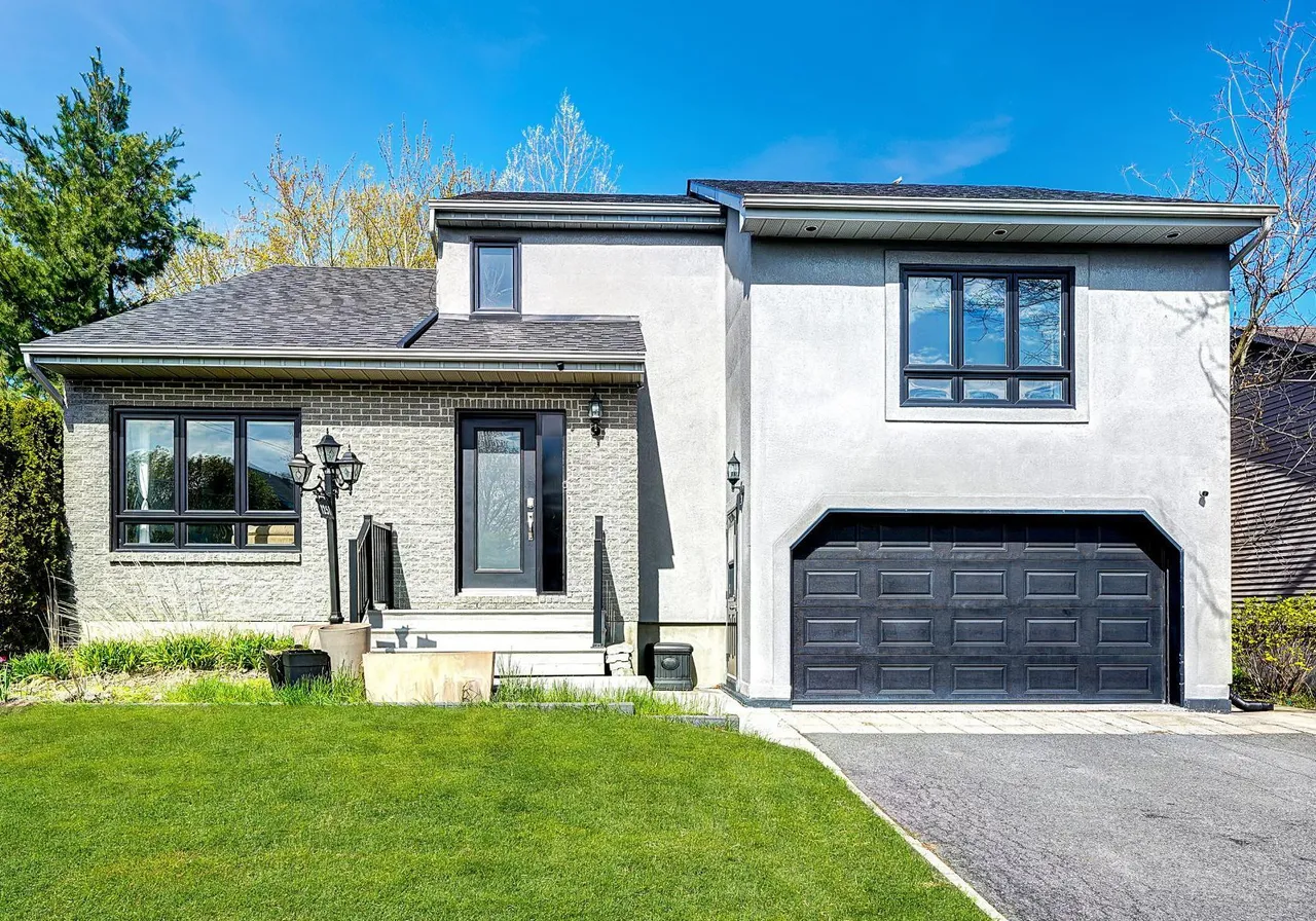 1251 Rue Poirier — photo 1