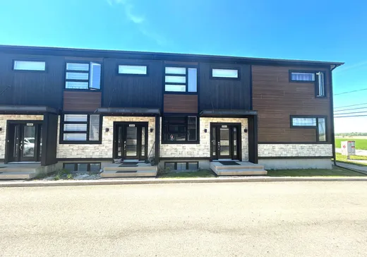 Maison à vendre - 816 Rue Notre-Dame, Saint-Sulpice, J5W 3W5