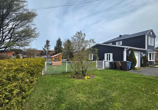 House for sale - 376 Rue St-Jean, Matane, G4W 2H2
