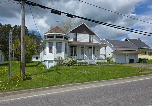 1 1/2 Storey for sale - 208 Rue Principale, Saint-Éloi, G0L2V0