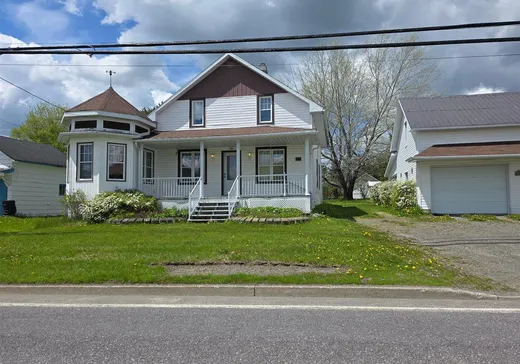 House for sale - 208 Rue Principale, Saint-Éloi, G0L 2V0