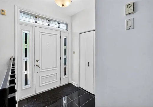 Maison à vendre - 7067 Boul. Perras, Montréal (Rivière des Prairies), H1E 5G5
