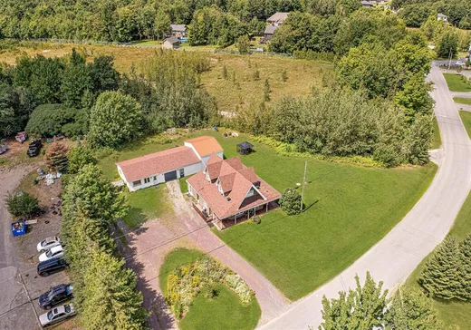 Maison à vendre - 31 Rue Rainville, Granby, J2J 0B5