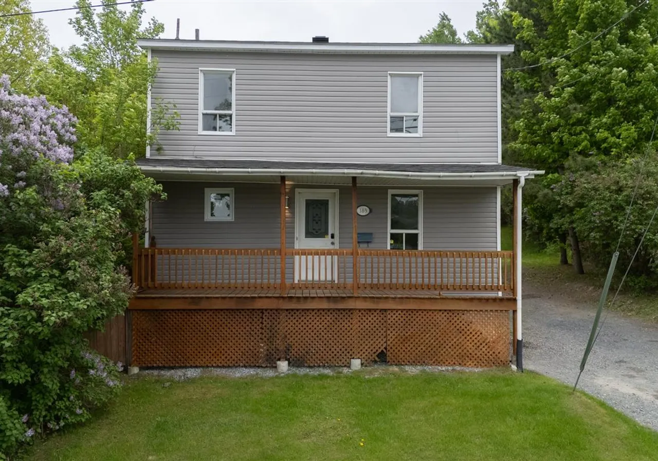183 Rue Manville O. — photo 1