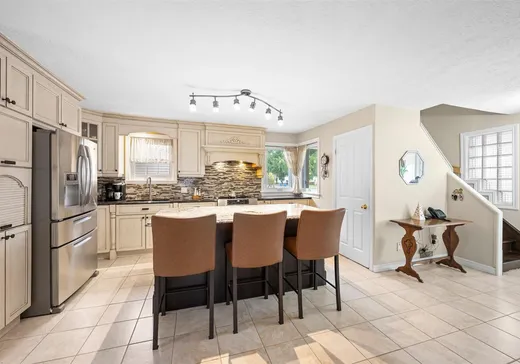 Maison à vendre - 234 Rue Bérard, Granby, J2G 6E3