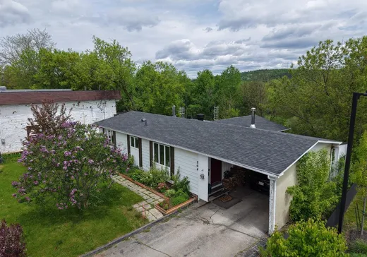 Bungalow à vendre - 264 Rue Queen, Sherbrooke, J1M1K6