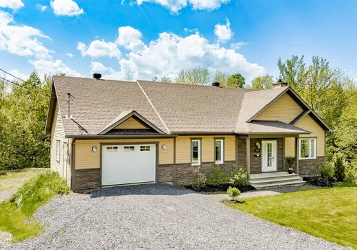 Bungalow à vendre - 117 Rue Paul, Coaticook, J0B1L0