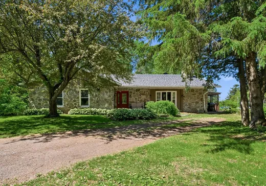 Bungalow for sale - 5 Rue Durnin, St-Louis-De-Gonzague, J0S1T0