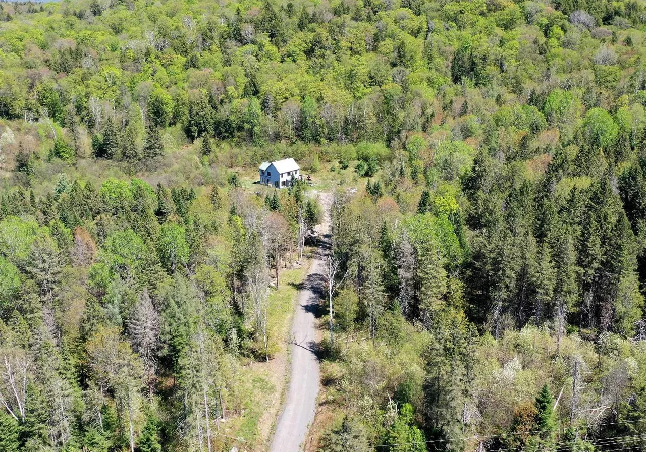 63Z Ch. Dubeau — photo 3