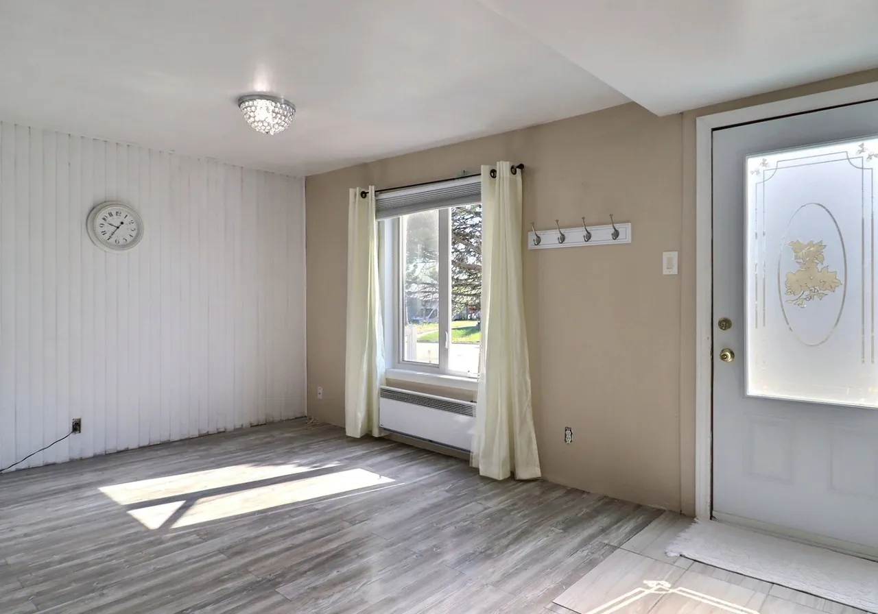 90 Rue Vallières — photo 3