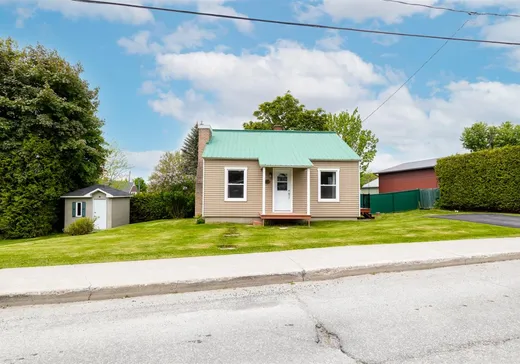 1 1/2 Storey for sale - 687 7e Avenue S., Sherbrooke, J1H1K1