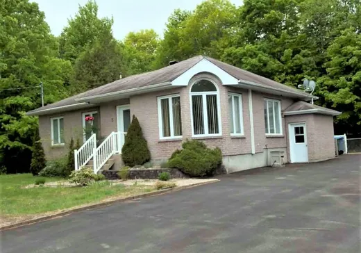 House for sale - 5 Rue des Cristaux, Brownsburg-Chatham, J8G 2C7