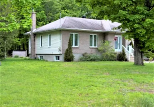 House for sale - 5 Rue des Cristaux, Brownsburg-Chatham, J8G 2C7