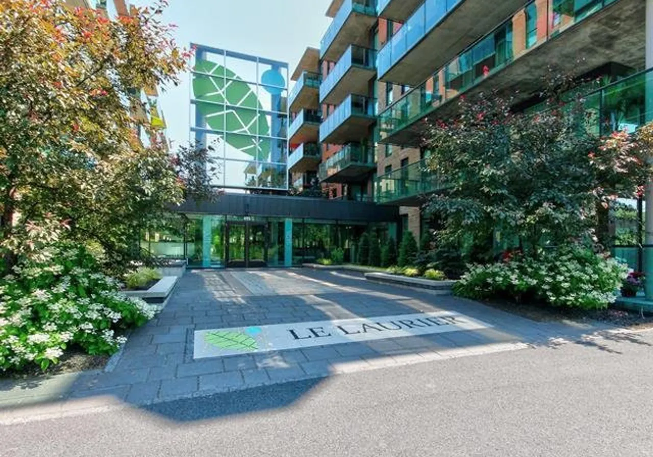 495 Boul. Sir-Wilfrid-Laurier — photo 1