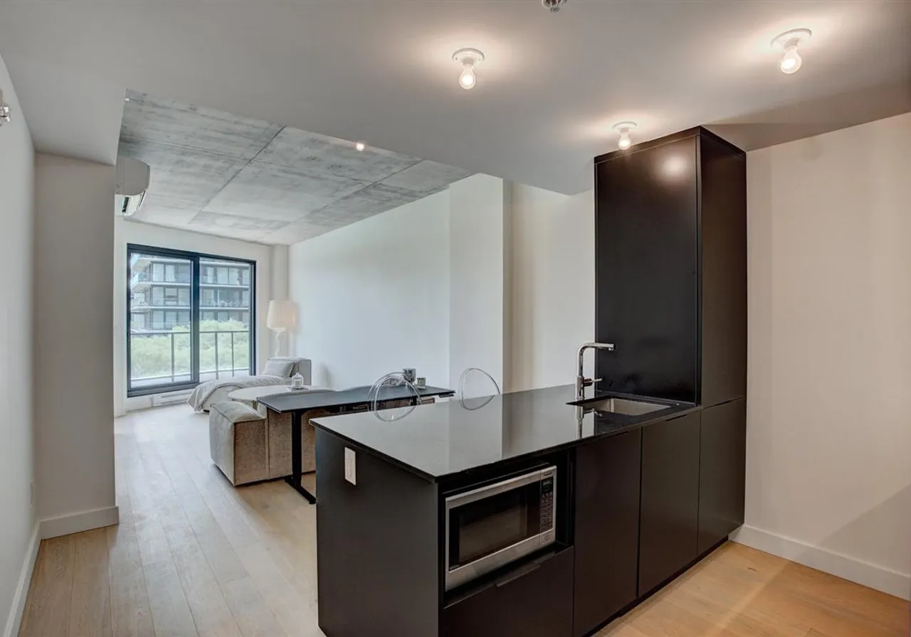 1552 Rue des Bassins, App. 212 — photo 3