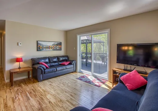 Maison à vendre - 1617 Ch. des Chalets Est, St-Pierre-Baptiste, G0P 1K0