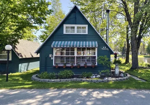 House for sale - 42 Rue des Trois-Lacs, Plessisville, G6L 5J7