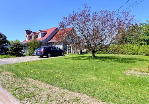 Maison à vendre - 15 Rue Principale (Lac-des-Aigles), Lac-Des-Aigles, G0K 1V0