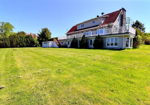 Maison à vendre - 15 Rue Principale (Lac-des-Aigles), Lac-Des-Aigles, G0K 1V0