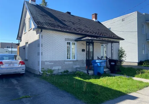 Maison à vendre - 243 Rue Champlain, Salaberry-de-Valleyfield, J6T 1X8